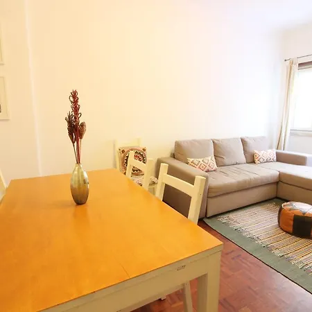 Spacious Apartment Lissabon
