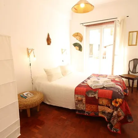 Spacious Apartment *